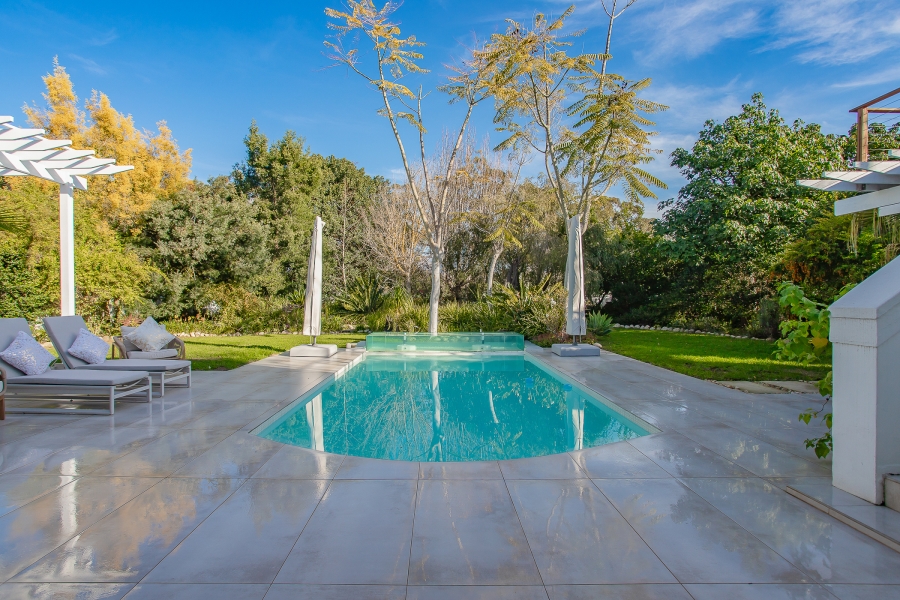 4 Bedroom Property for Sale in Franschhoek Western Cape